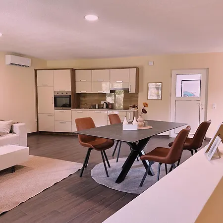 Layal Exclusive 2 Floor House With Terrace